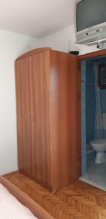 Apartman Lorena Стари Град Екстериор снимка